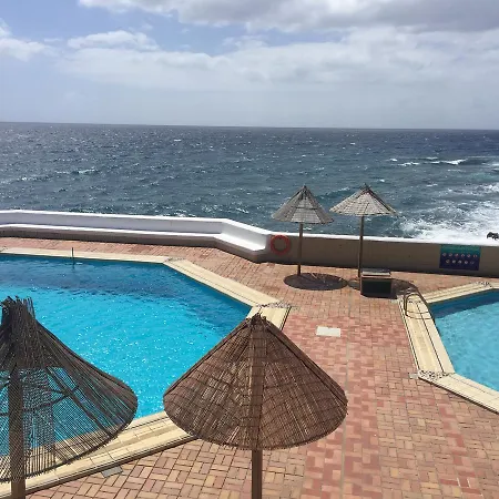 Sea View Salty Water Pool Lejlighed *